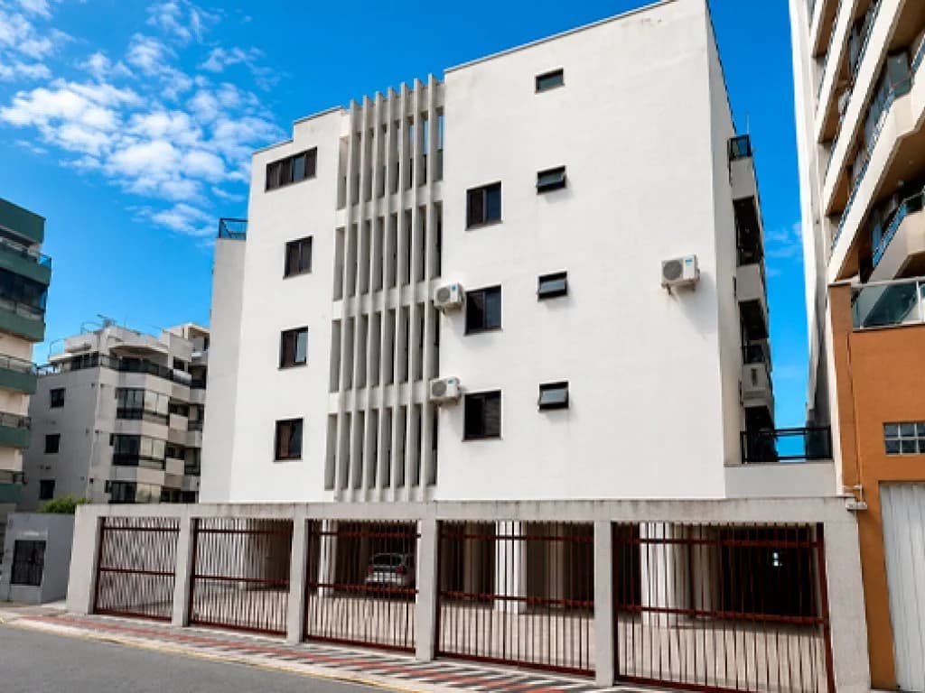 Foto 6 de 24: Apartamento em leilão em Itapema - SC, bairro Centro — Apartamento 106 m² de área total (Condomínio frente à praia) - Centro - Itapema - SC