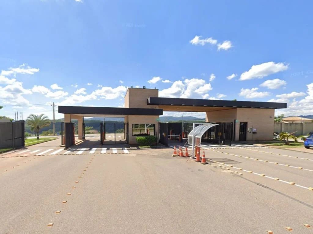 Foto 1 de 4: Terreno em leilão em Itatiba - SP, bairro Posse — Direitos sobre Terreno em Condomínio 1.261 m² - Residencial Terras Nobres - Itatiba - SP