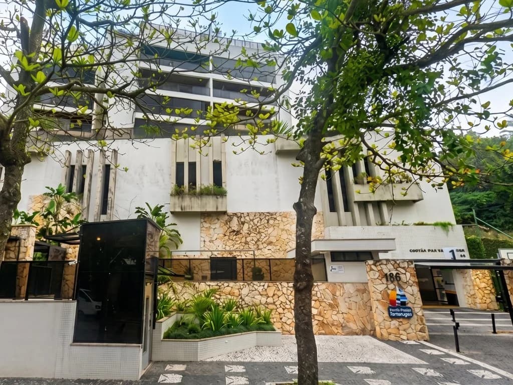 Foto 2 de 9: Apartamento em leilão em Guarujá - SP, bairro Mar e Céu — Direitos sobre Apartamento no Litoral 131 m² (02 Vagas) - Mar e Céu - Guarujá - SP