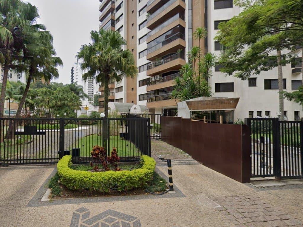 Foto 4 de 13: Apartamento em leilão em São Paulo - SP, bairro Vila Andrade — Apartamento 238 m² (03 Vagas) - Vila Andrade - São Paulo - SP