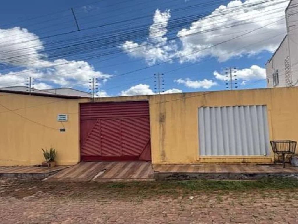 Casa em leilão em Balsas - MA, bairro Potosi — Casa 105 m² - Balsas-MA - Rua das Violetas, 09 - Potosi