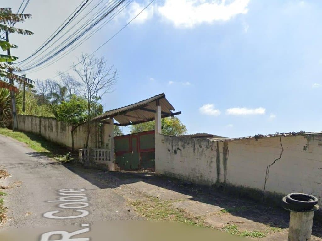 Foto 2 de 3: Casa em leilão em Arujá - SP, bairro Chácaras Copaco — Casa em Terreno 1.267 m² - Chácaras Copaço - Arujá - SP