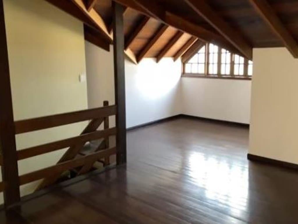 Foto 5 de 16: Casa em leilão em Curitiba - PR, bairro Guaíra — Casa 404 m² - Guaíra - Curitiba - PR