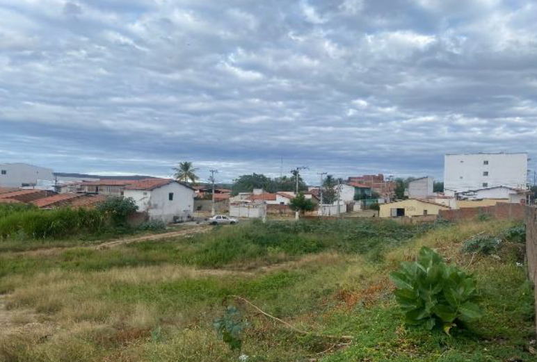 Foto 2 de 5: Terreno em leilão em Independência - CE, bairro Centro — Terreno/Lote | Independência/CE