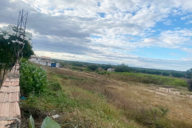 Foto 3 de 5: Terreno em leilão em Independência - CE, bairro Centro — Terreno/Lote | Independência/CE