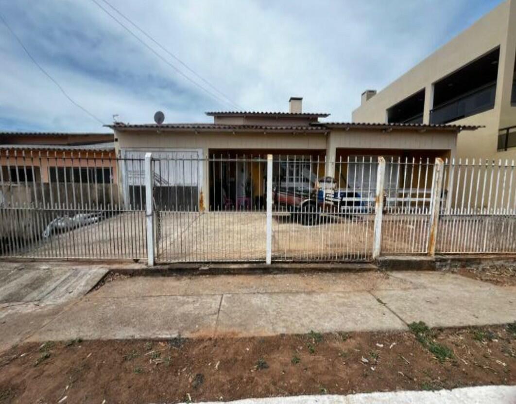 Foto 1 de 4: Casa em leilão em Santiago - RS, bairro Vila Rica — Casa | Santiago/RS