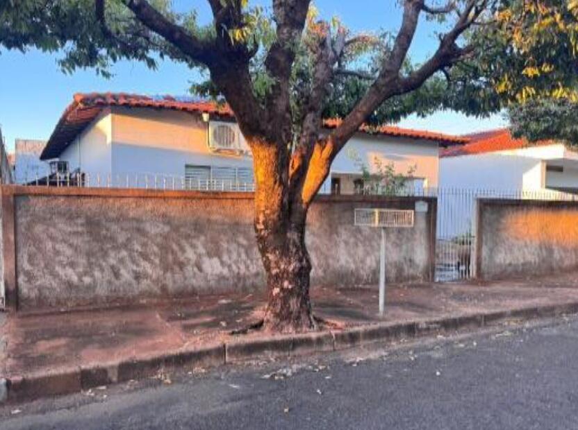 Foto 2 de 4: Casa em leilão em Votuporanga - SP, bairro Vila Muniz — Casa | Votuporanga/SP