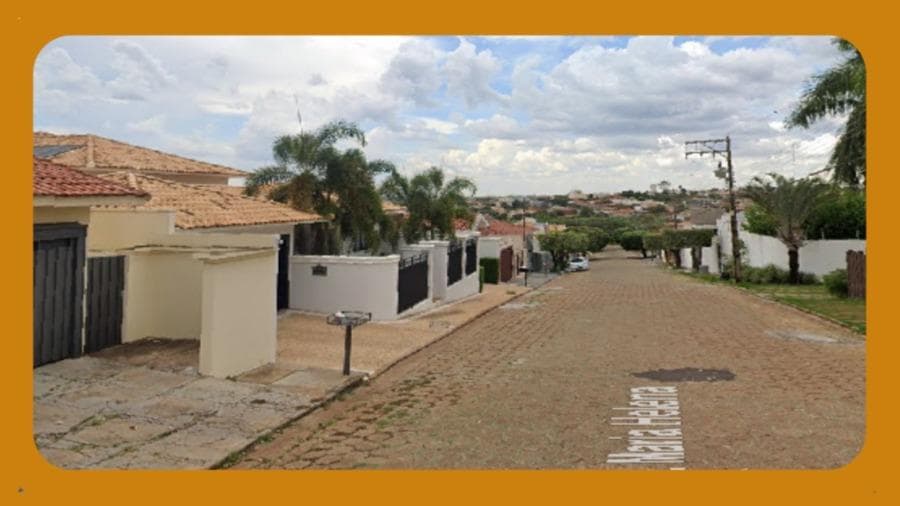 Casa em leilão em Presidente Venceslau - SP — Casa edificada no terreno n. 3, Quadra 8, situado no lado par da Rua Maria Helena, Presidente Venceslau/SP, terreno com 399m²  e área construída com 70m², segundo RGI AV-4