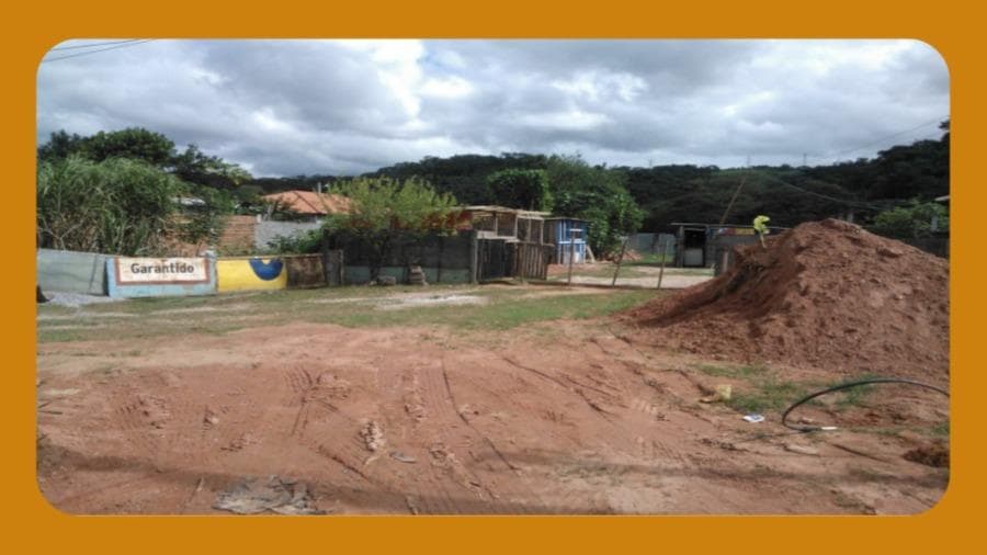 Foto 1 de 2: Terreno em leilão em Pirai - RJ, bairro Vale Verde — LOTE DE TERRENO N° 20 DA QUADRA C, LOCALIZADO NA RUA ARAUCÁRIA, BAIRRO VALE VERDE, PIRAI/RJ. ÁREA TOTAL DE 338,00 M². __