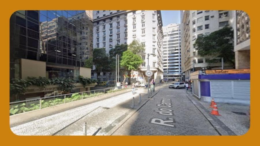 Foto 1 de 2: Comercial em leilão em Rio De Janeiro - RJ, bairro Centro — SALA 1501 SITUADA NA RUA DO CARMO, N°11, CENTRO, RIO DE JANEIRO/RJ. A SALA POSSUI APROXIMADAMENTE 185 M².__