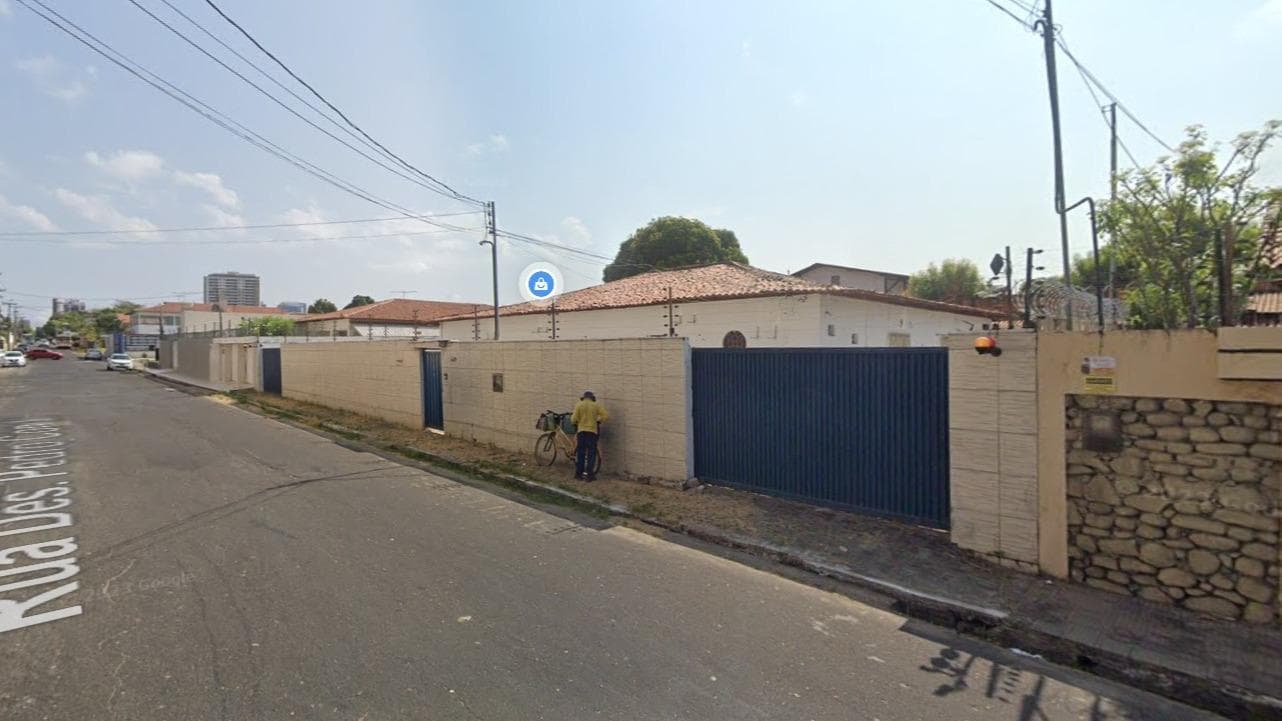 Foto 1 de 4: Casa em leilão em Teresina - PI, bairro Noivos — CASA COM ÁREA CONSTRUÍDA DE 270,00M2 EM CENTRO DE TERRENO DE 750,00M², SITUADA NO BAIRRO NOIVOS, TERESINA / PI