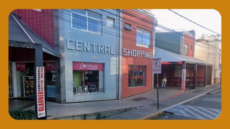 Foto 1 de 2: Comercial em leilão em Formiga - MG, bairro Centro — LOJA COMERCIAL Nº 18 DO EDIFÍCIO CENTRAL SHOPPING, LOCALIZADA NA RUA SILVIANO BRANDÃO, 81, FORMIGA/MG. ÁREA ÚTIL DE 33,31 M².