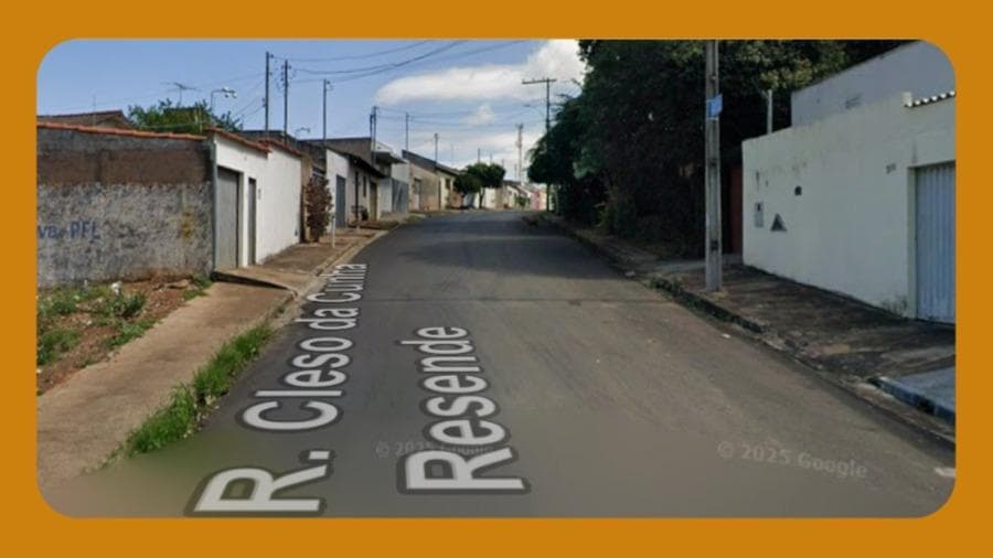 Foto 1 de 2: Imóvel em leilão em Uberlândia - MG, bairro Tocantins — IMOVEL NA RUA CLESO DA CUNHA RESENDE, 300, BAIRRO TOCANTINS, UBERLANDIA/MG.__