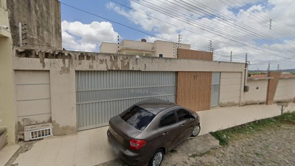 Foto 1 de 5: Casa em leilão em Pedra Branca - CE, bairro Bom Princípio — Casa, A.T.: 1.087m², 5 suítes, piscina, Bom Princípio, Pedra Branca/CE