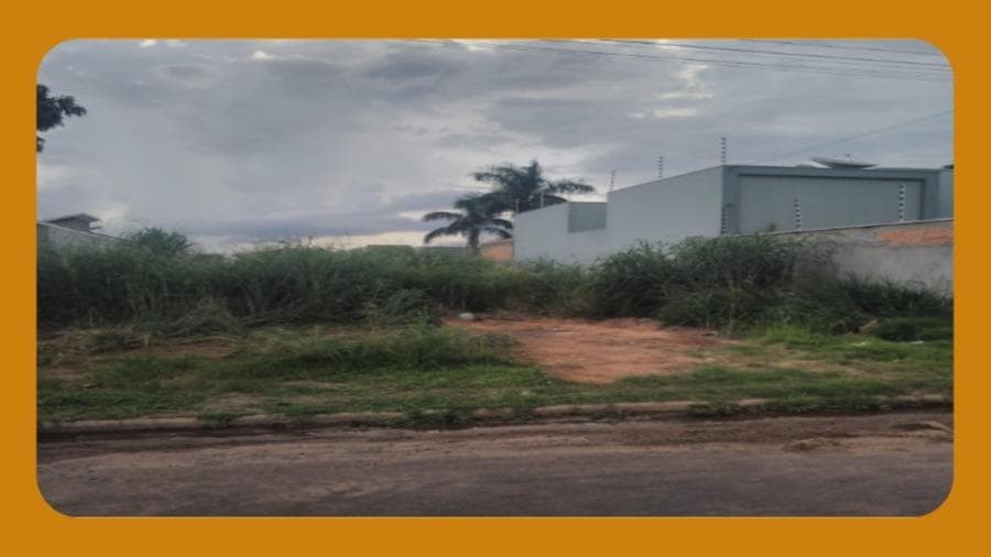 Foto 1 de 2: Terreno em leilão em Tapurah - MT — LOTE URBANO SOB O º 15, DA QUADRA D, SITUADO NA AVENIDA RONDÔNIA, DO LOTEAMENTO JARDIM JULIANA, NO MUNICÍPIO E COMARCA DE TAPURAH/MT, COM ÁREA DE 592,50M². __
