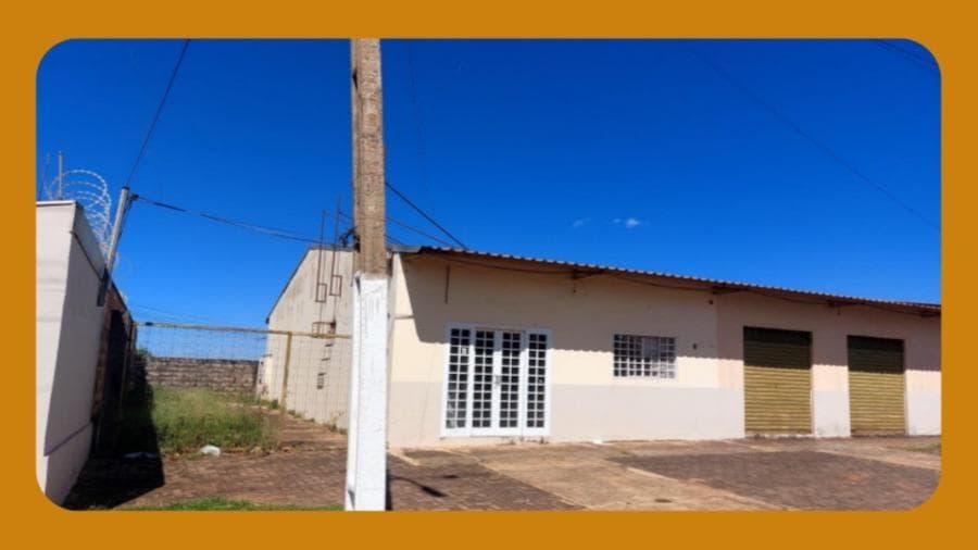 Foto 1 de 2: Comercial em leilão em Rondonópolis - MT, bairro Distrito Industrial — IMÓVEL COMERCIAL, COM ÁREA DE 384,56 M², NA AV. DANIEL CLEMENTE, EM RONDONÓPOLIS/MT. CONSTRUÍDO SOB O LOTE 01, DA QUADRA 05, SITUADO NO LOTEAMENTO MARIA TEREZA, COM ÁREA TOTAL DE 660,00 M².__