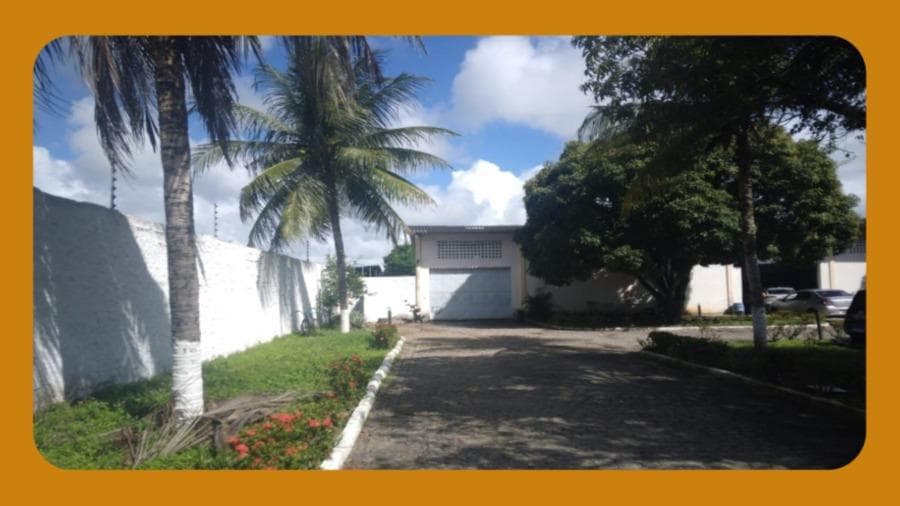Foto 2 de 5: Comercial em leilão em São Cristóvão - SE, bairro Rosa Elze — IMÓVEL NA RUA ULISSES ANDRADE (ANTIGA RUA D OU DR. CALUMBY BARRETO), 861, ROSA ELZE, SÃO CRISTOVÃO/SE. TERRENO COM ÁREA DE 1.476,12M², NO LOCAL EXISTE UM GALPÃO COM ÁREA DE 292,50M².__