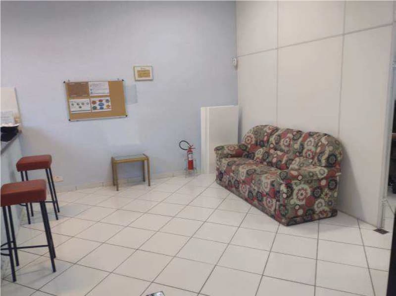 Foto 6 de 18: Casa em leilão em São José Dos Campos - SP — LOTE 001 Casa residencial com 280,00m²