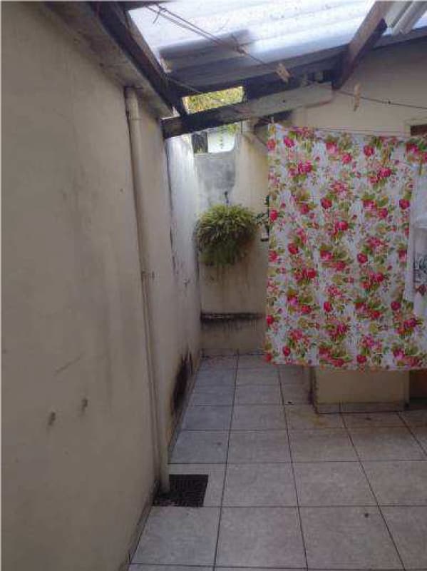Foto 10 de 18: Casa em leilão em São José Dos Campos - SP — LOTE 001 Casa residencial com 280,00m²