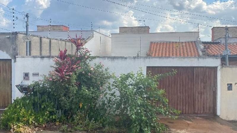 Casa em leilão em Trindade - GO — LOTE 082 Casa com 82,18M² de Área Privativa em TRINDADE/GO