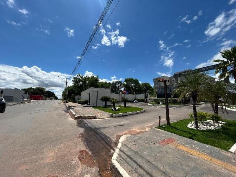 Apartamento em leilão em Cuiabá - MT — LOTE 169 APARTAMENTO - AREA PRIVATIVA (M²): 39,95 BAIRRO: JARDIM IMPERIAL CIDADE: CUIABA-MT