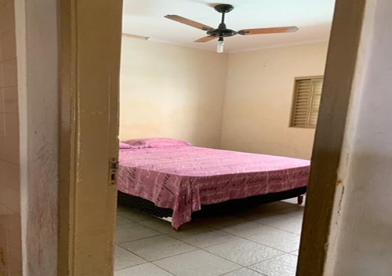 Foto 13 de 22: Casa em leilão em Ribeirão Preto - SP, bairro Jardim Castelo Branco — LOTE 001 CASA RESIDENCIAL localizada no Bairro Jardim Castelo Branco na cidade de Ribeirão Preto/SP
