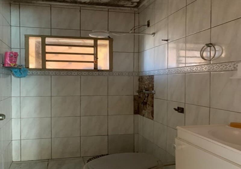 Foto 14 de 22: Casa em leilão em Ribeirão Preto - SP, bairro Jardim Castelo Branco — LOTE 001 CASA RESIDENCIAL localizada no Bairro Jardim Castelo Branco na cidade de Ribeirão Preto/SP