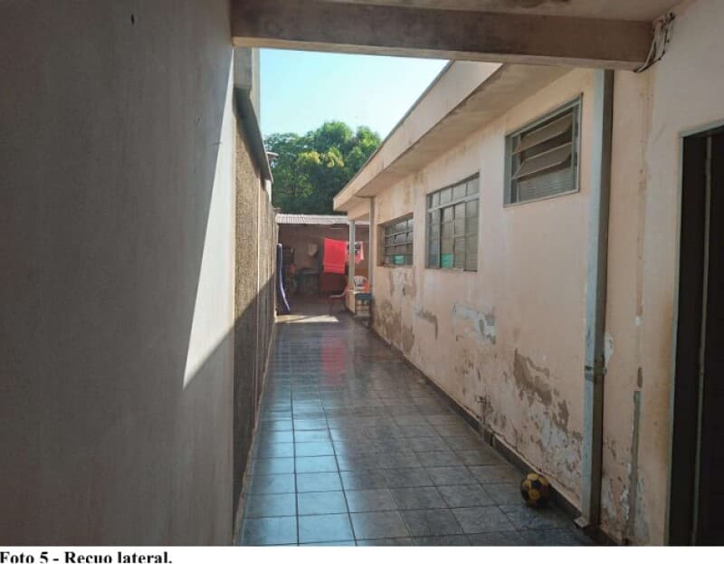 Foto 7 de 18: Casa em leilão em Ribeirão Preto - SP, bairro Parque São Sebastião — LOTE 001 CASA RESIDENCIAL localizada no Parque São Sebastião na cidade de Ribeirão Preto/SP