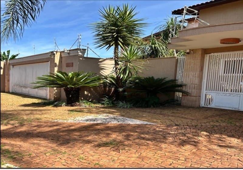 Foto 3 de 12: Casa em leilão em Ribeirão Preto - SP, bairro Jardim Canadá — LOTE 001 SOBRADO localizado no Jardim Canadá na cidade de Ribeirão Preto/SP