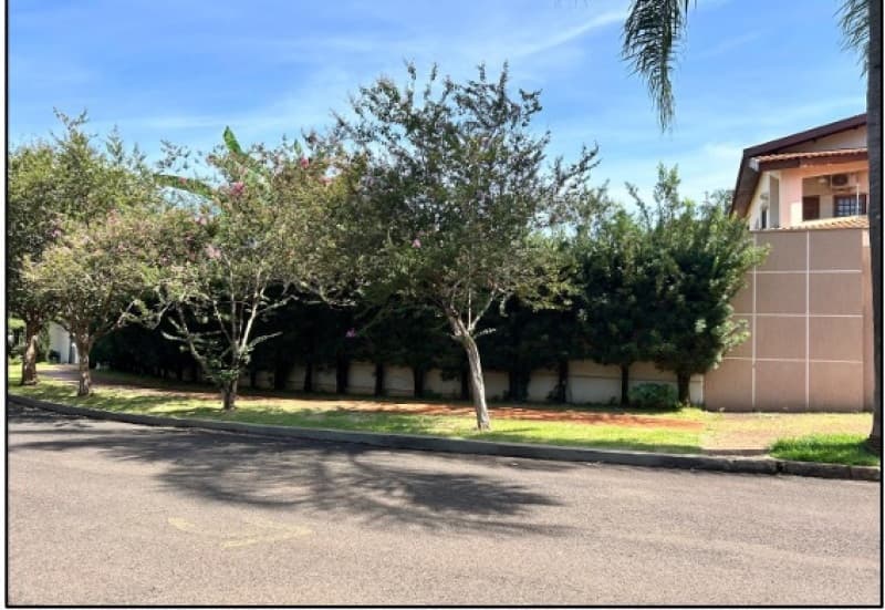 Foto 5 de 12: Casa em leilão em Ribeirão Preto - SP, bairro Jardim Canadá — LOTE 001 SOBRADO localizado no Jardim Canadá na cidade de Ribeirão Preto/SP