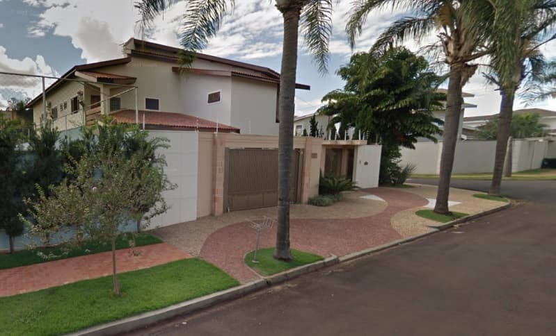 Foto 8 de 12: Casa em leilão em Ribeirão Preto - SP, bairro Jardim Canadá — LOTE 001 SOBRADO localizado no Jardim Canadá na cidade de Ribeirão Preto/SP