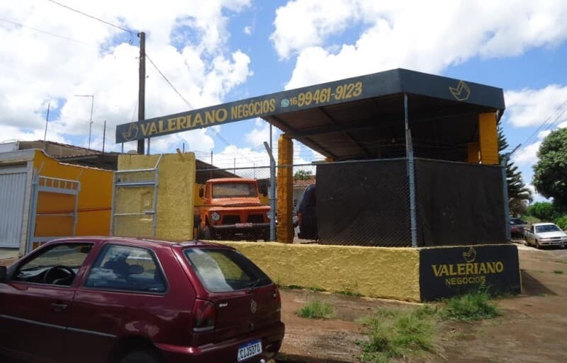 Comercial em leilão em Brodowski - SP, bairro Jardim Nossa Senhora Aparecida — LOTE 002 50% de IMÓVEL COMERCIAL localizado à Rua José Pedro Felipe, esquina com a Av. Dom Luis do A