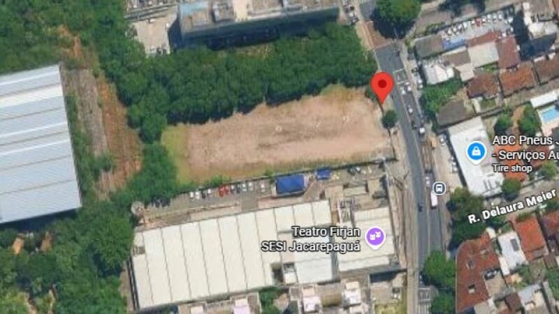 Foto 1 de 6: Terreno em leilão em Rio De Janeiro - RJ, bairro Jacarepaguá — LOTE 001 TERRENO RESIDENCIAL e/ou COMERCIAL com Área de 3.600m² localizado à Av. Geremário Dantas nº