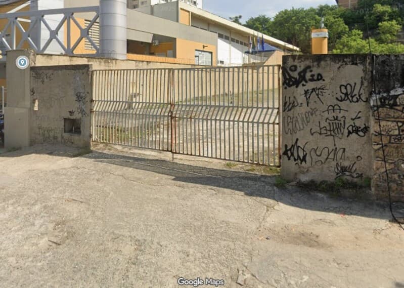 Foto 4 de 6: Terreno em leilão em Rio De Janeiro - RJ, bairro Jacarepaguá — LOTE 001 TERRENO RESIDENCIAL e/ou COMERCIAL com Área de 3.600m² localizado à Av. Geremário Dantas nº