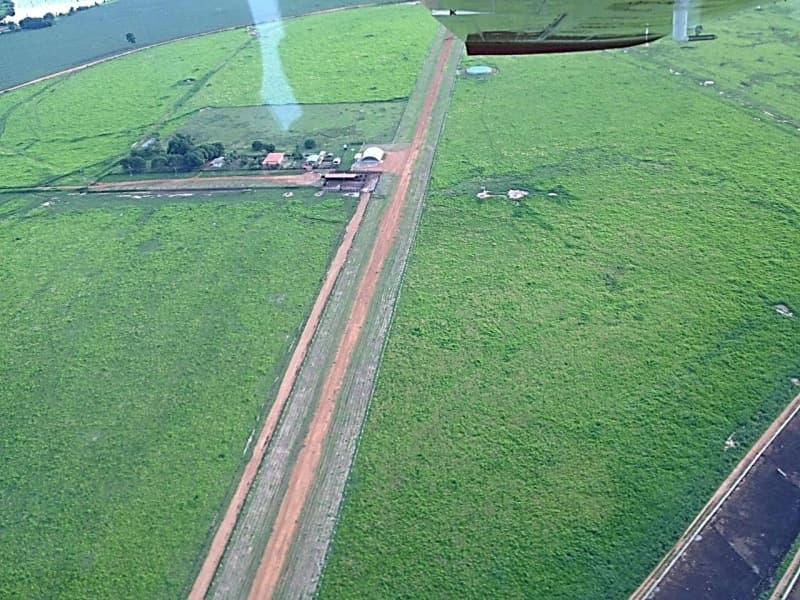 Foto 2 de 3: Area Rural em leilão em Chupinguaia - RO — LOTE 001 IMÓVEL RURAL COM 1.731,9394 ha (um mil e setecentos e trinta e um hectares, noventa e três