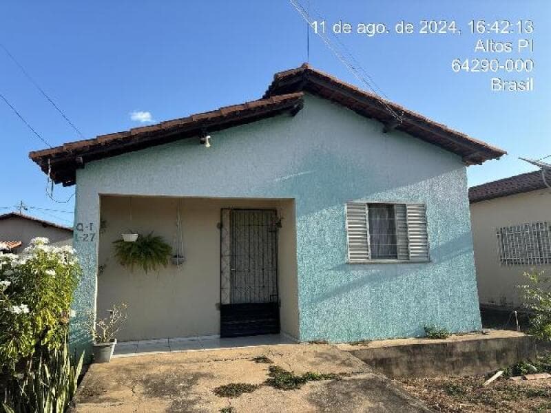 Casa em leilão em Altos - PI — LOTE 249 IMÓVEIS CAIXA