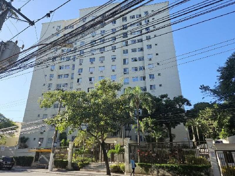 Apartamento em leilão em Niterói - RJ — LOTE 304 IMÓVEIS CAIXA