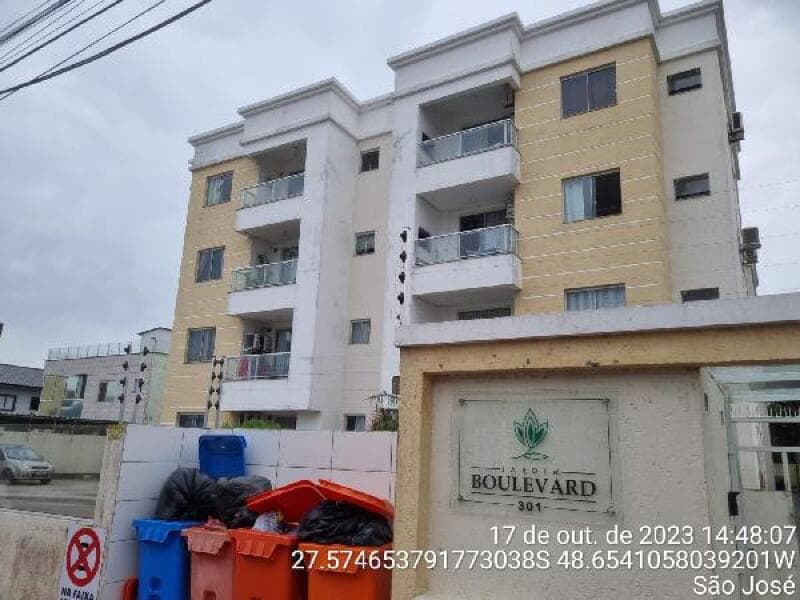 Apartamento em leilão em São José - SC — LOTE 376 IMÓVEIS CAIXA