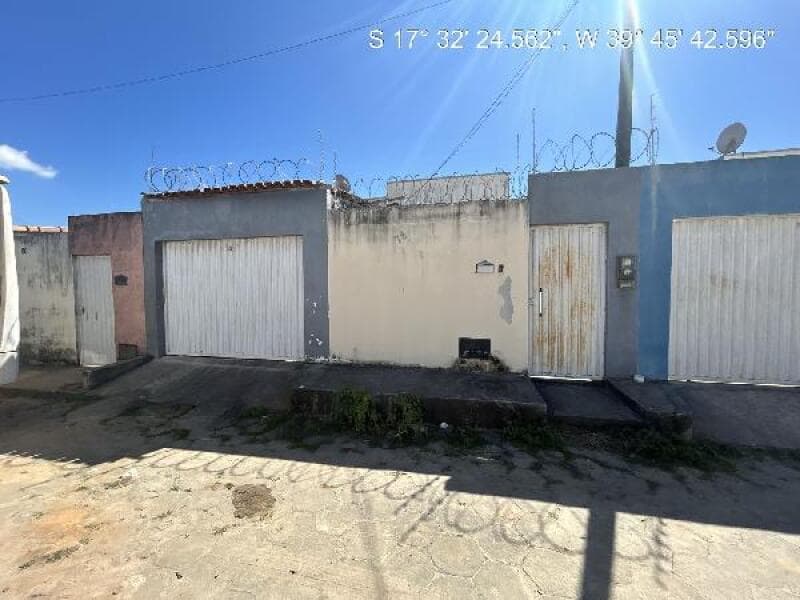 Casa em leilão em Teixeira De Freitas - BA — LOTE 074 IMÓVEIS CAIXA