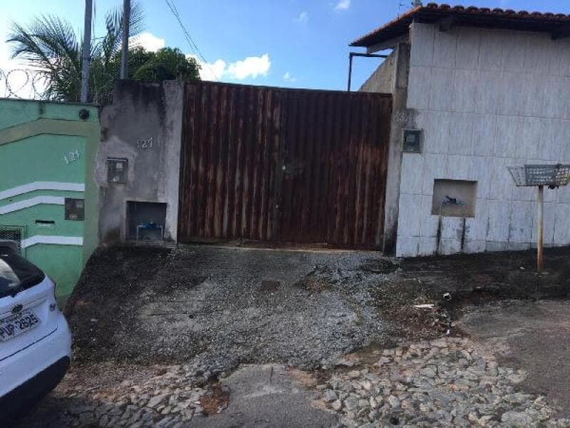 Casa em leilão em Nova Serrana - MG, bairro Nova Serrana — LOTE 180 IMÓVEIS CAIXA
