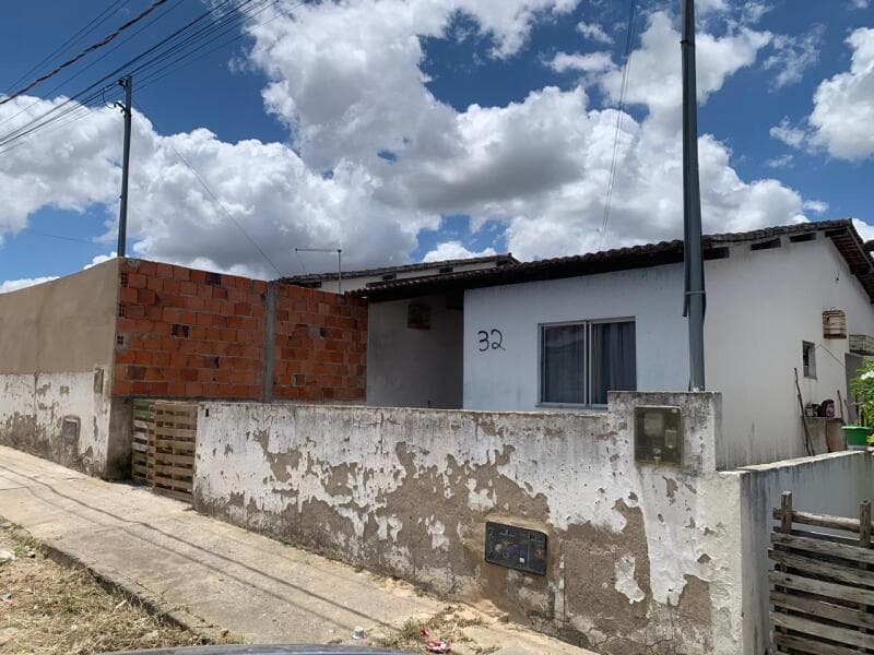 Terreno em leilão em Simão Dias - SE — LOTE 009 TERRENO REPRESENTADO PELO LOTE Nº 04 - EM ÁREA RESIDENCIAL - SIMÃO DIAS/SE