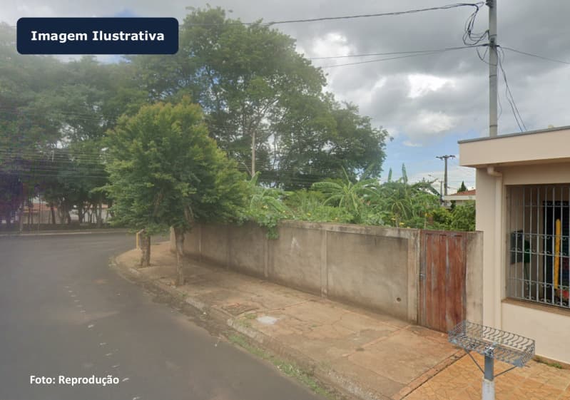 Terreno em leilão em Santa Cruz Das Palmeiras - SP — LOTE 001 Excelente lote de esquina com 450,73m2 na Rua Bento Altarúgio, n° 146, Jd Santa Cecília, Sa