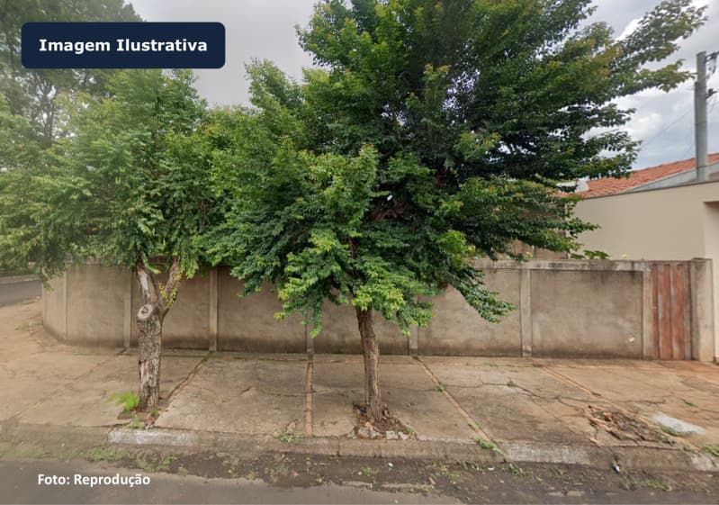 Foto 2 de 3: Terreno em leilão em Santa Cruz Das Palmeiras - SP — LOTE 001 Excelente lote de esquina com 450,73m2 na Rua Bento Altarúgio, n° 146, Jd Santa Cecília, Sa