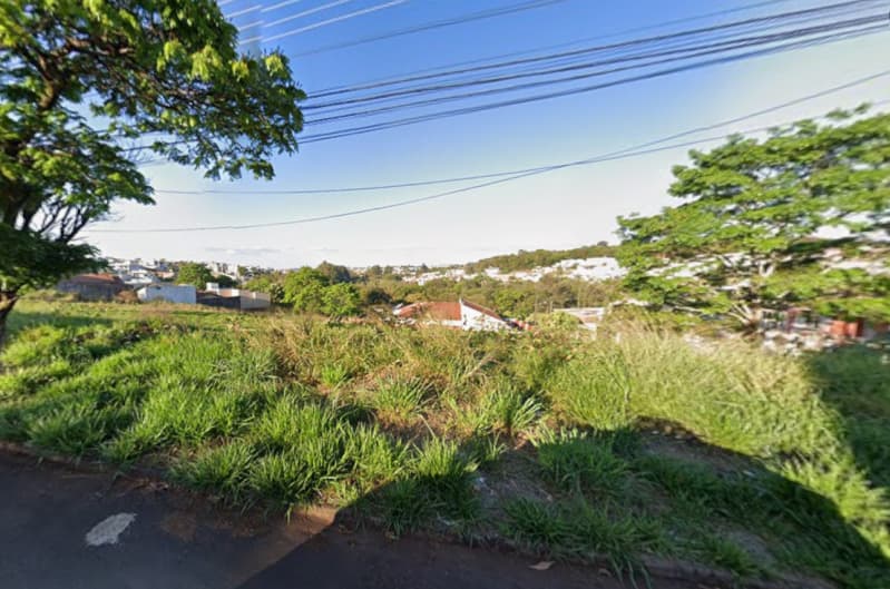 Foto 2 de 4: Terreno em leilão em Arapongas - PR — LOTE 002 Lote de terreno de esquina com 603,85 m2 - Parque Veneza | Arapongas-PR