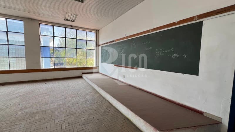 Foto 12 de 108: Terreno em leilão em Taubaté - SP — LOTE 001 UNITAU - Universidade Taubaté