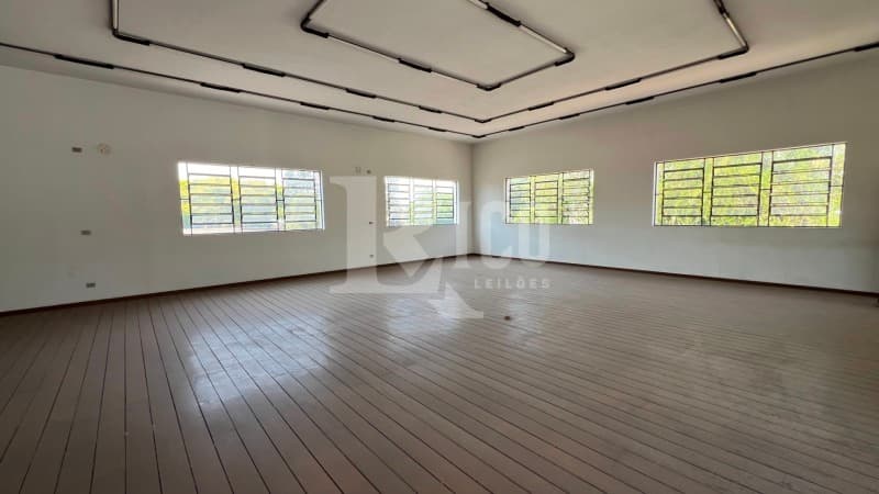Foto 40 de 108: Terreno em leilão em Taubaté - SP — LOTE 001 UNITAU - Universidade Taubaté