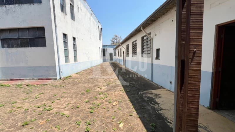 Foto 62 de 108: Terreno em leilão em Taubaté - SP — LOTE 001 UNITAU - Universidade Taubaté