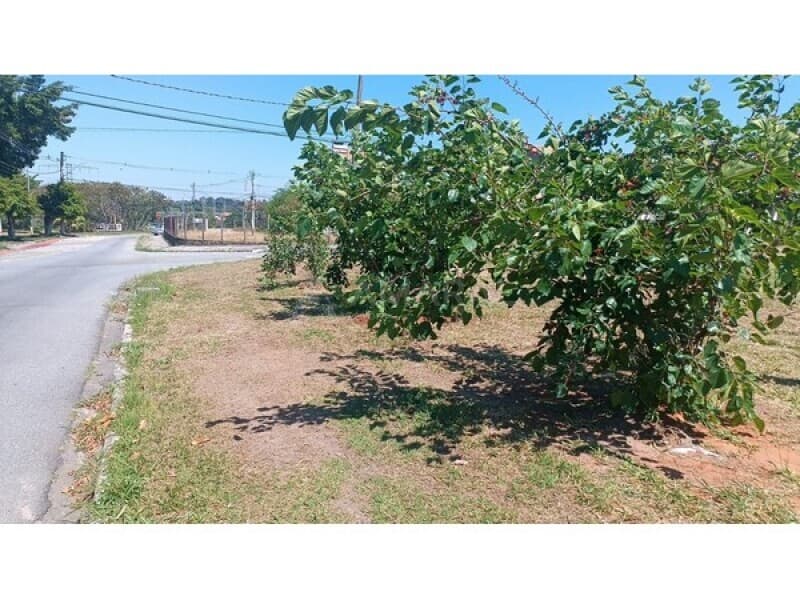Foto 1 de 5: Terreno em leilão em Taubaté - SP, bairro Barranco — LOTE 004 Terreno de 312,87m² no Residencial Portal da Mantiqueira