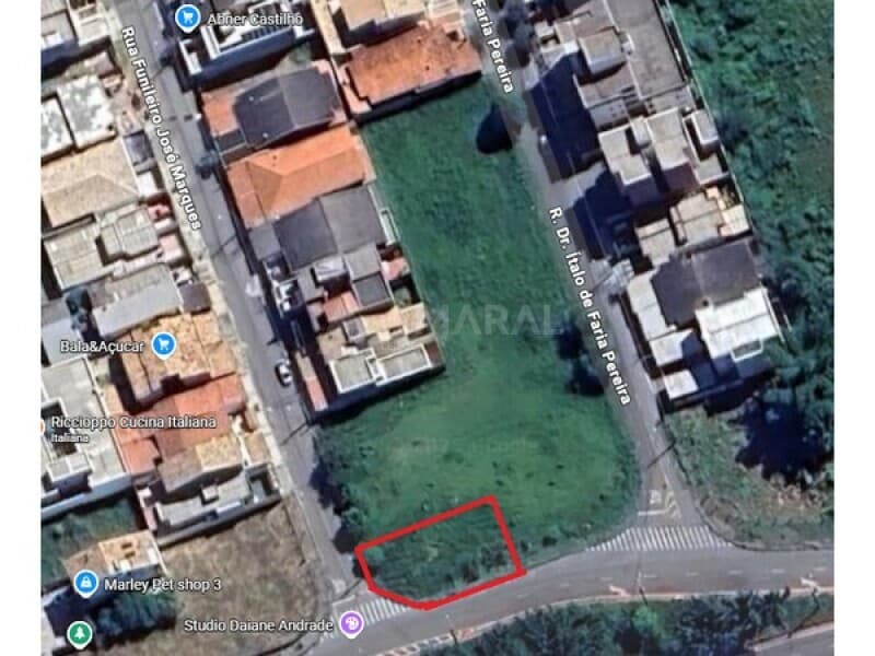 Foto 5 de 5: Terreno em leilão em Taubaté - SP, bairro Barranco — LOTE 004 Terreno de 312,87m² no Residencial Portal da Mantiqueira