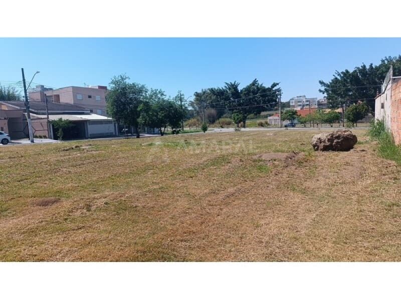 Foto 1 de 7: Terreno em leilão em Taubaté - SP, bairro Barranco — LOTE 009 Terreno de 300,00m² no Residencial Portal da Mantiqueira